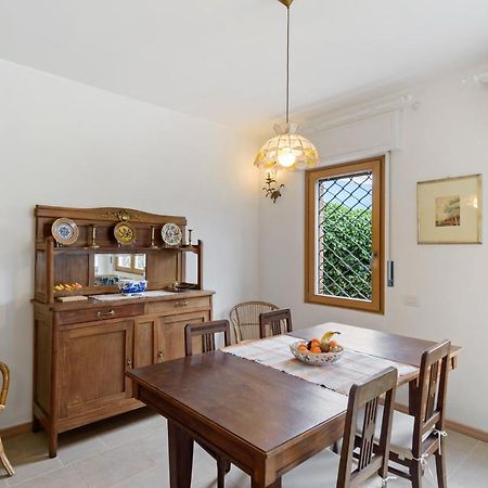 Como Lake Cosy Flat With Garden And Parking Apartment Cernobbio Luaran gambar